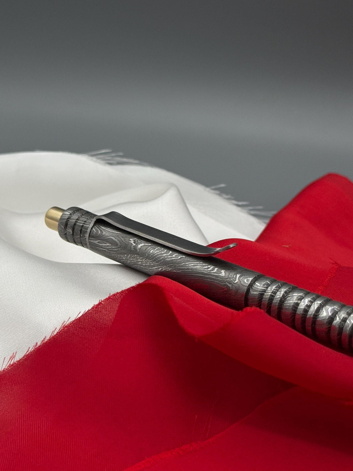 Damascus Steel Bolt Action Pen, Grooved — Viking Style
