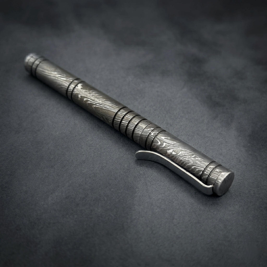 Damascus Steel Ballpoint Pen with Leather Holder — Grooved Grip