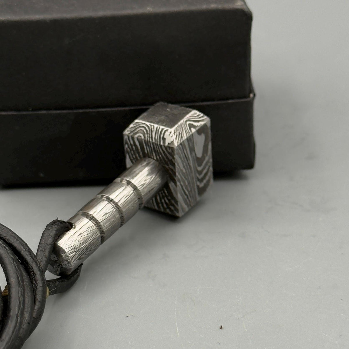 Damascus Steel Thor Hammer Keychain — EDC Collectible