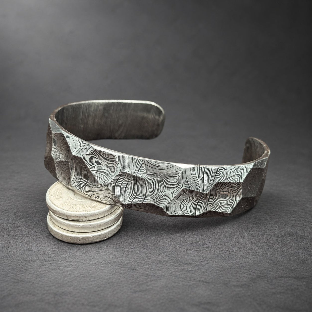 Hammered Damascus steel cuff bracelet, side view