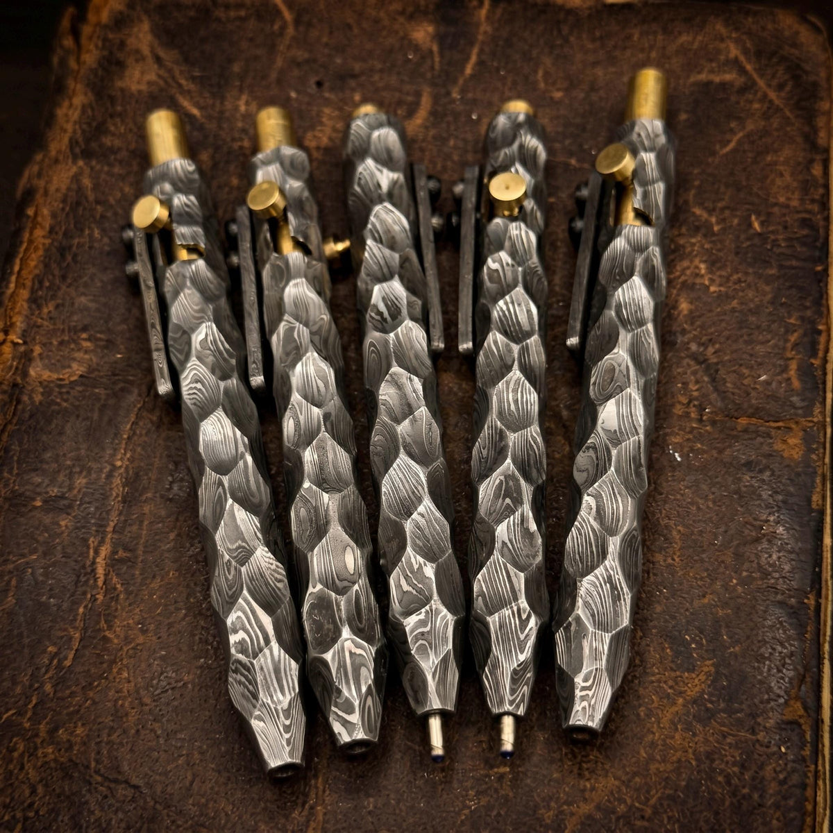 Damascus Steel Hexagonal Ballpoint Pen — Hammered Faces