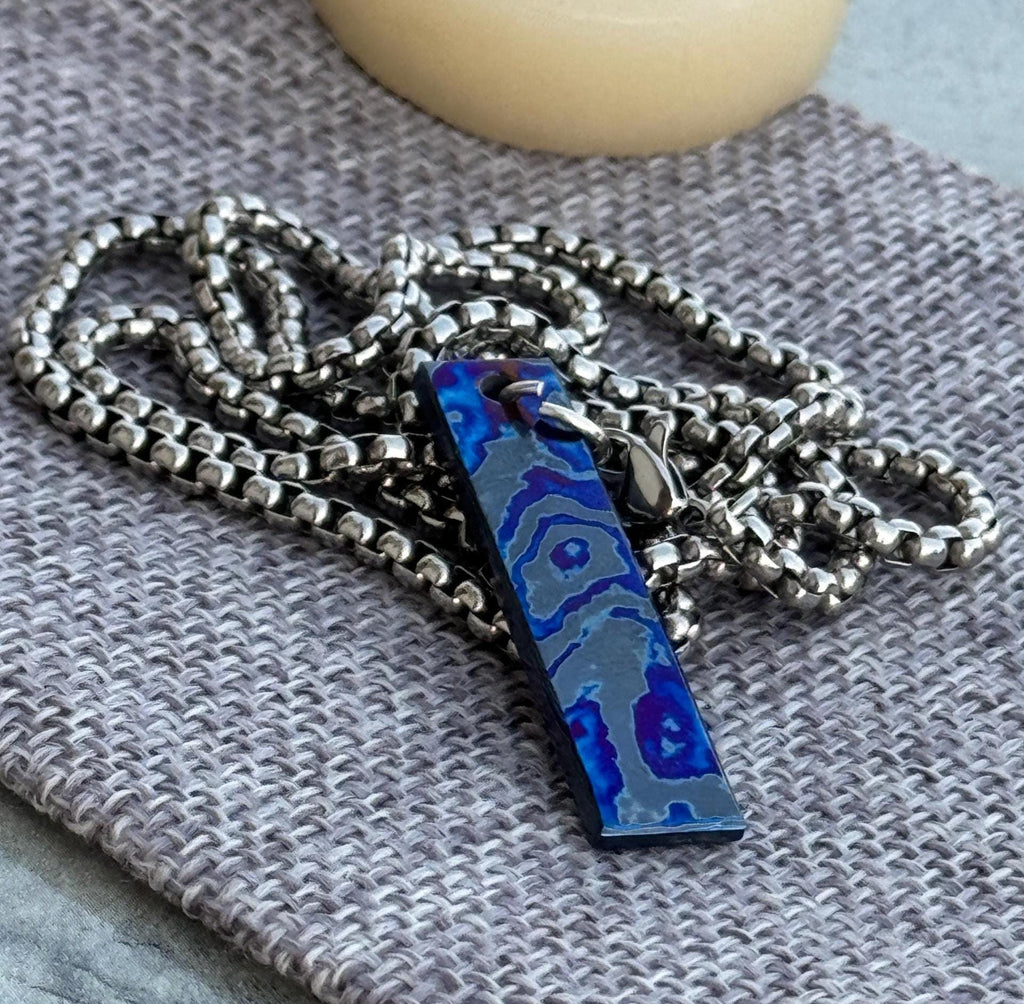 Timascus Titanium Dogtag Pendant, 40 mm — Zirconium