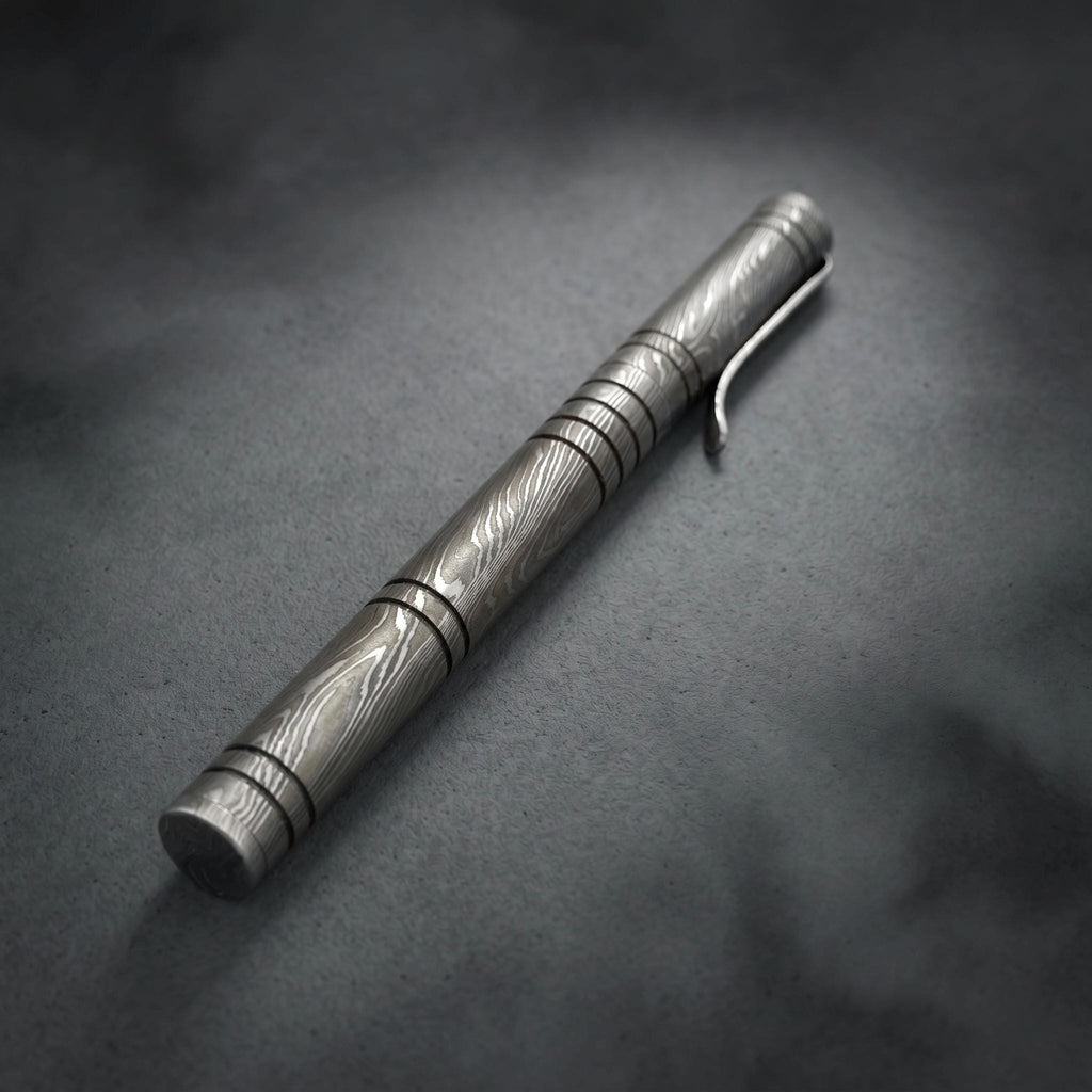 Damascus Steel Ballpoint Pen with Leather Holder — Grooved Grip