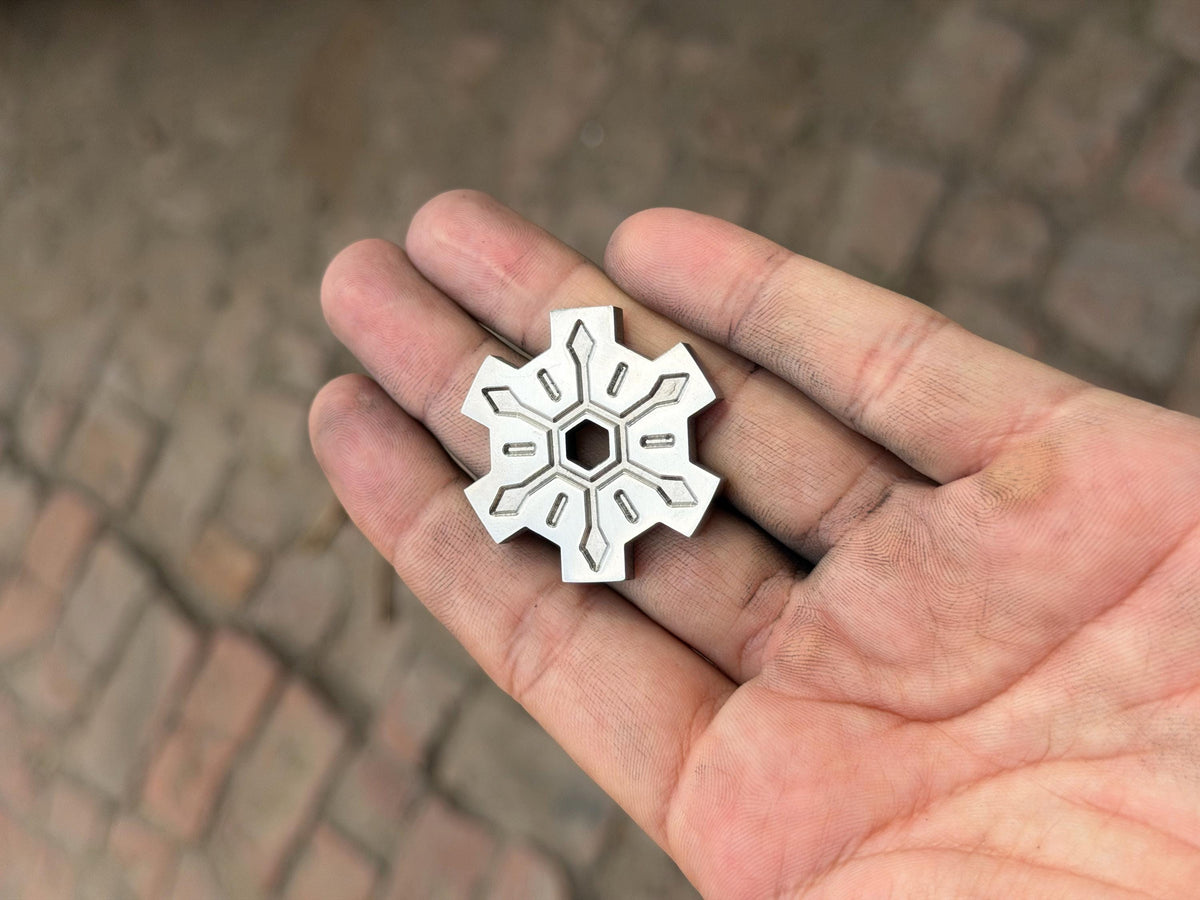 Zircoti Time Gear Pendant — Pokémon Charm Necklace