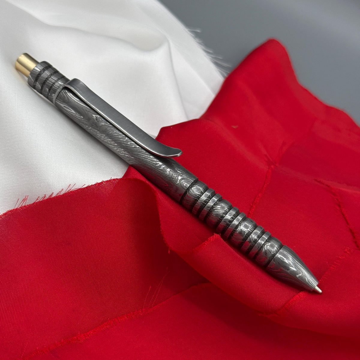 Damascus Steel Bolt Action Pen, Grooved — Viking Style