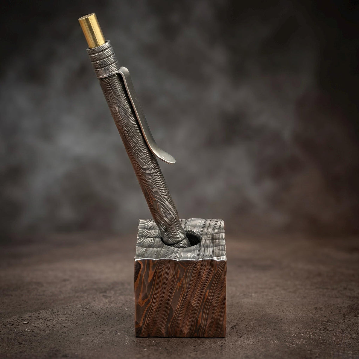 Damascus Steel Ballpoint Pen, Grooved — Brass Tipped