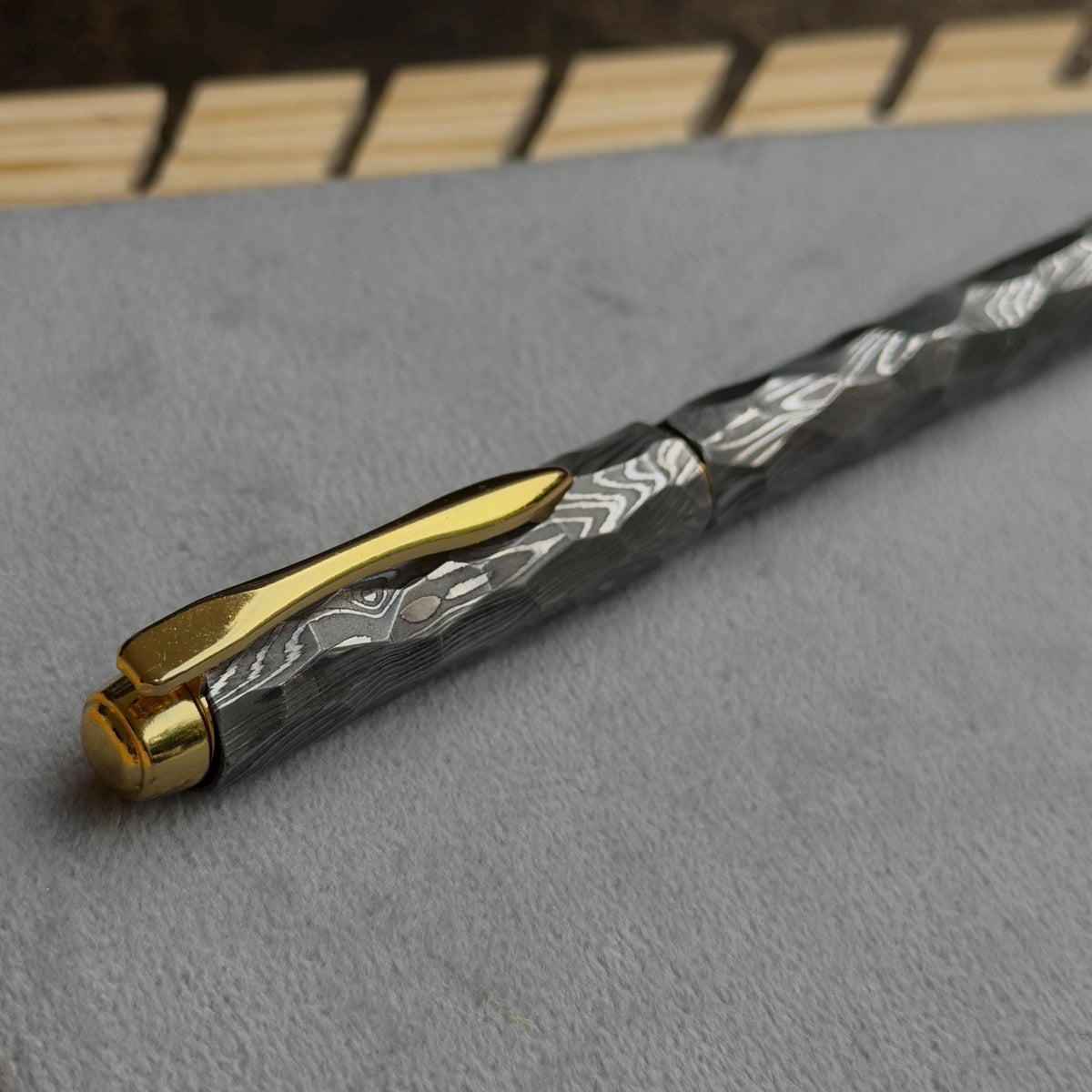 Damascus Steel Fountain Pen — Faceted Barrel