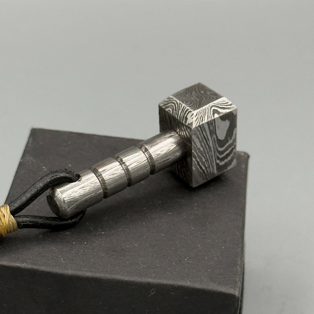 Damascus Steel Thor Hammer Keychain — EDC Collectible