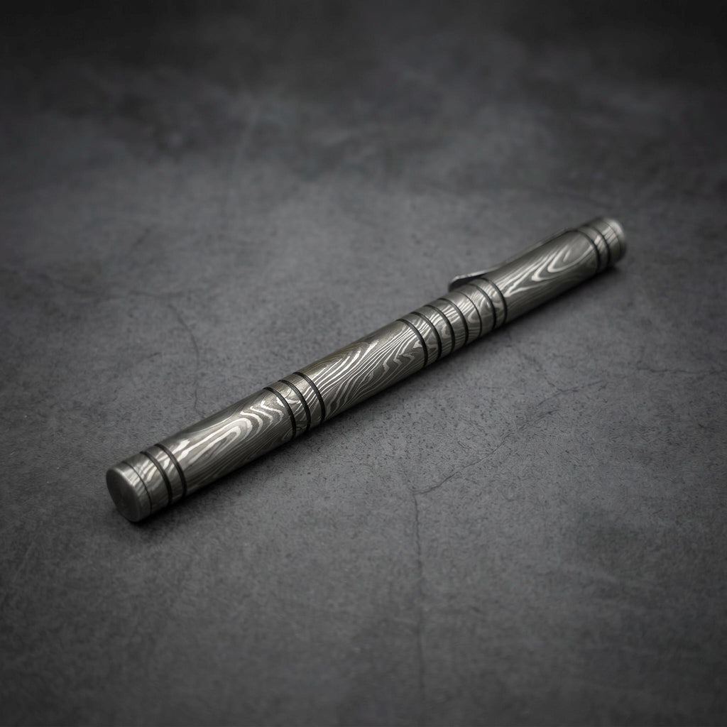 Damascus Steel Ballpoint Pen with Leather Holder — Grooved Grip