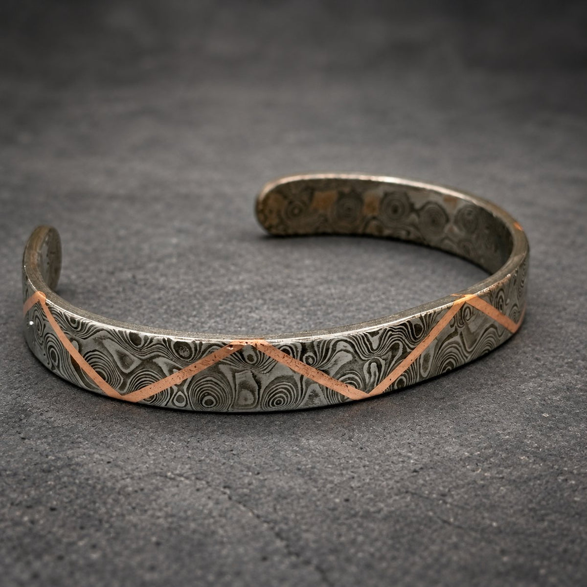 Damascus Steel Cuff Bracelet with Copper Zigzag Inlay — Viking Bangle, view 7