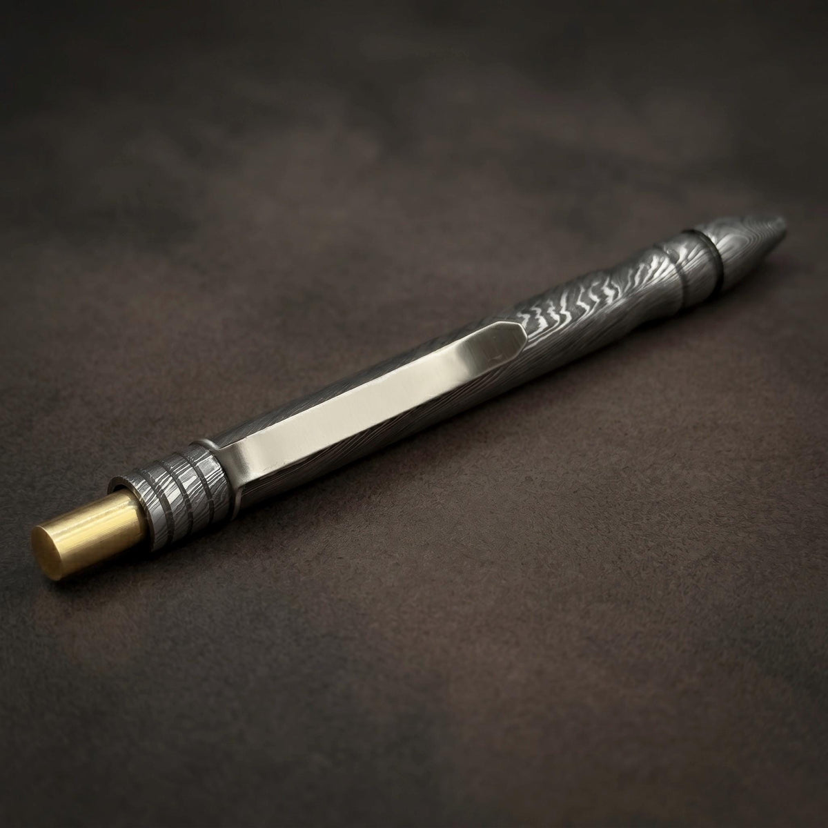 Damascus Steel Ballpoint Pen, Grooved — Brass Tipped