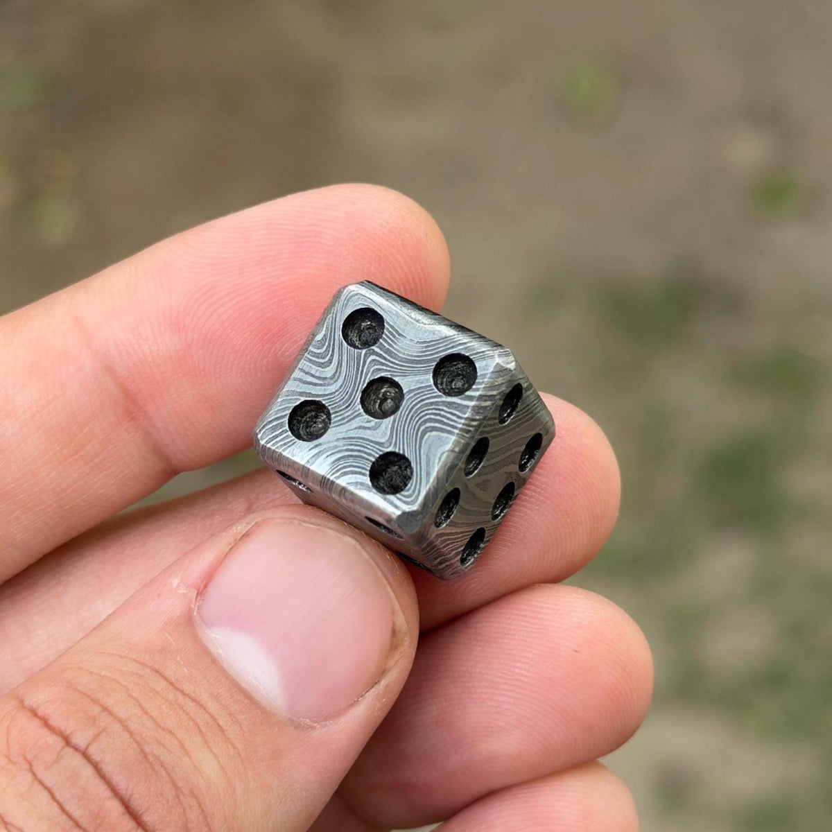 Damascus Steel Dice, 18 mm — Classic or Cyber Markings