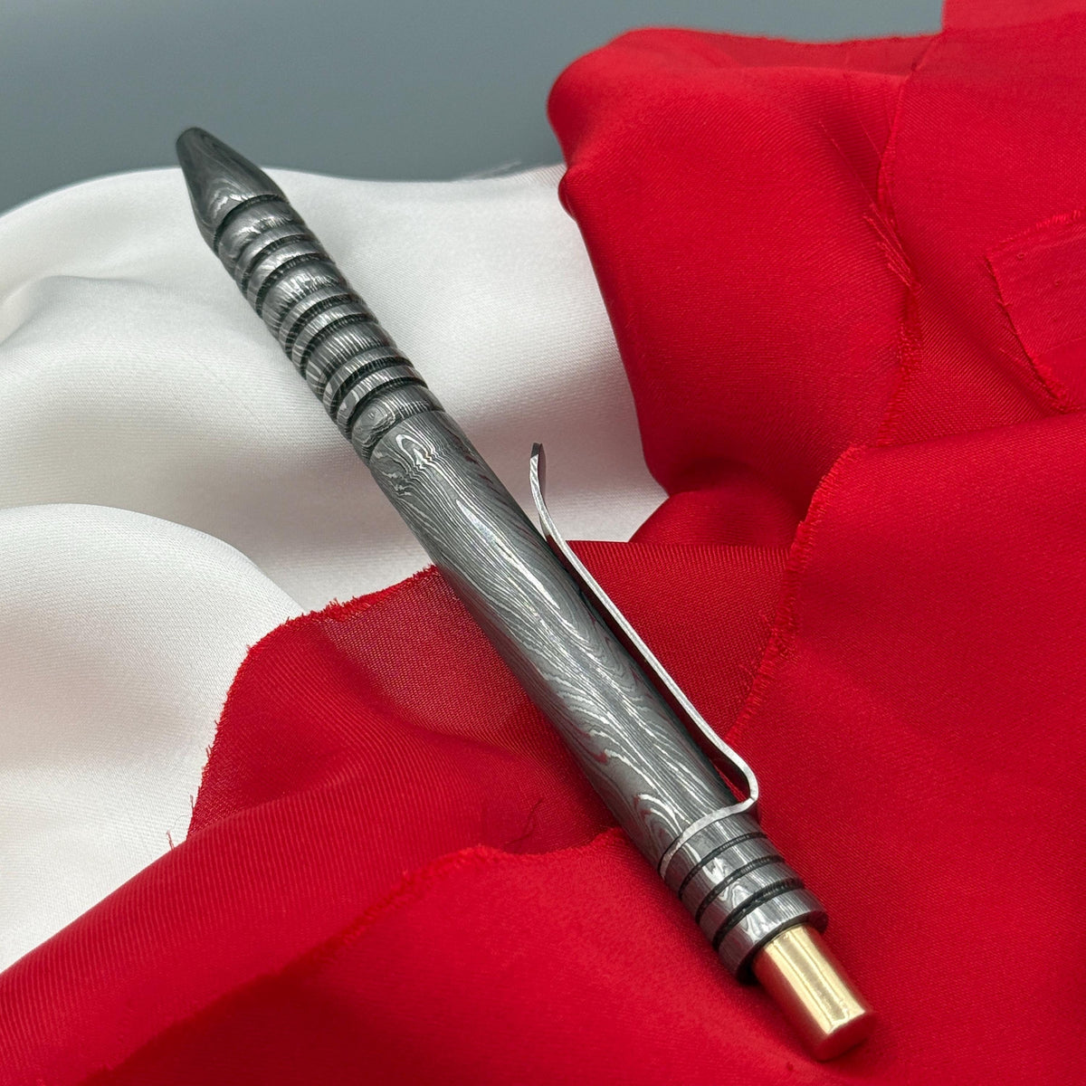 Damascus Steel Bolt Action Pen, Grooved — Viking Style