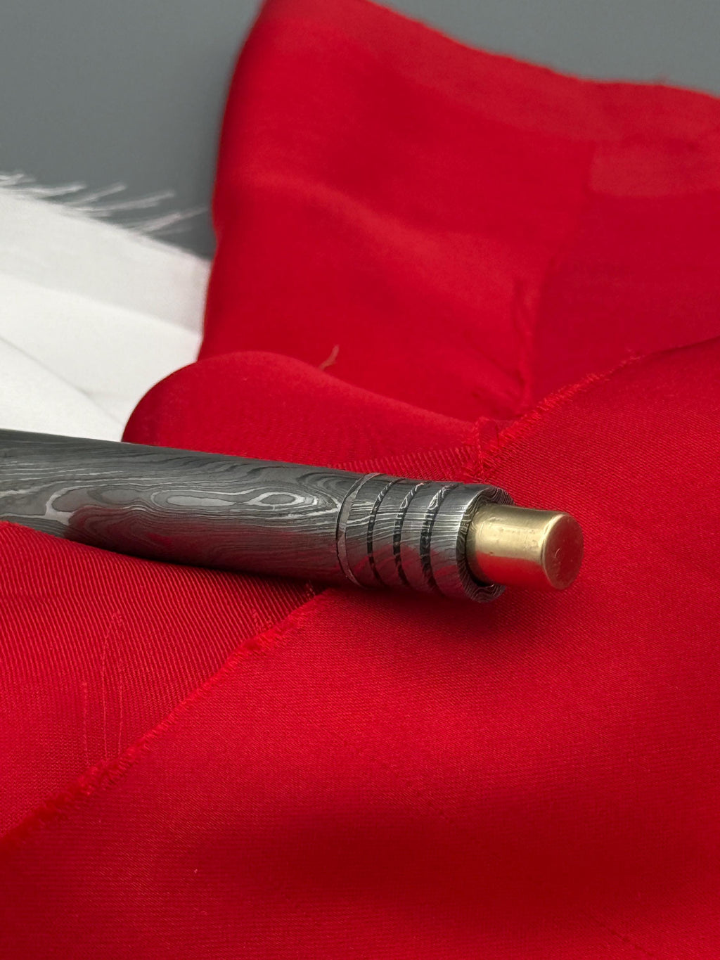 Damascus Steel Bolt Action Pen, Grooved — Viking Style